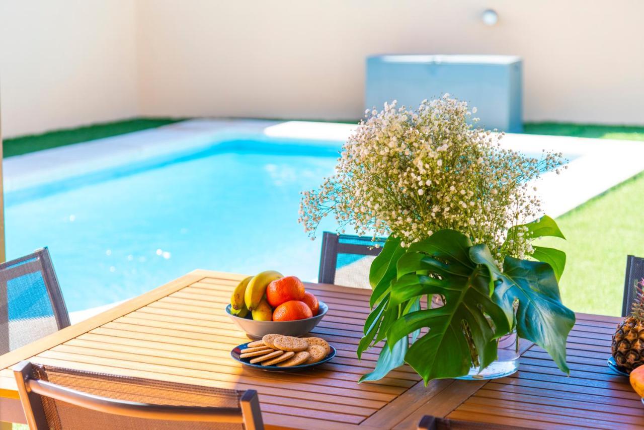 Villa With Private Pool And Workspace カンデラリア エクステリア 写真